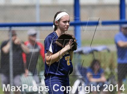 Thumbnail 3 in East Haven vs Seymour (CIAC Class M Final) photogallery.