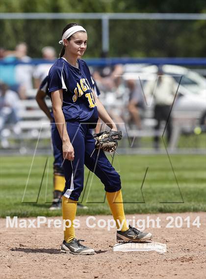 Thumbnail 3 in East Haven vs Seymour (CIAC Class M Final) photogallery.