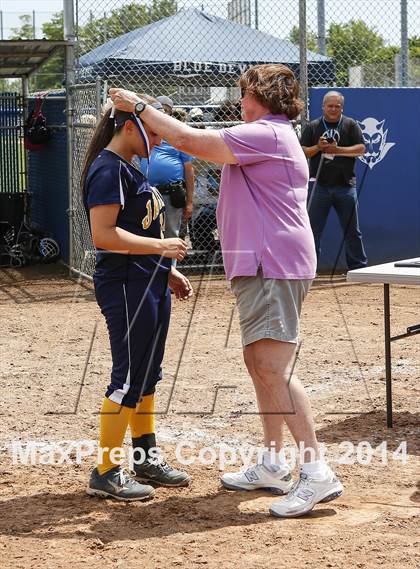 Thumbnail 3 in East Haven vs Seymour (CIAC Class M Final) photogallery.