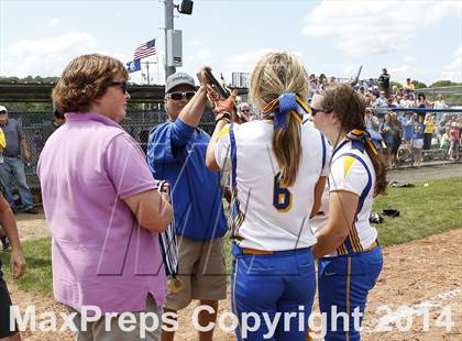 Thumbnail 3 in East Haven vs Seymour (CIAC Class M Final) photogallery.