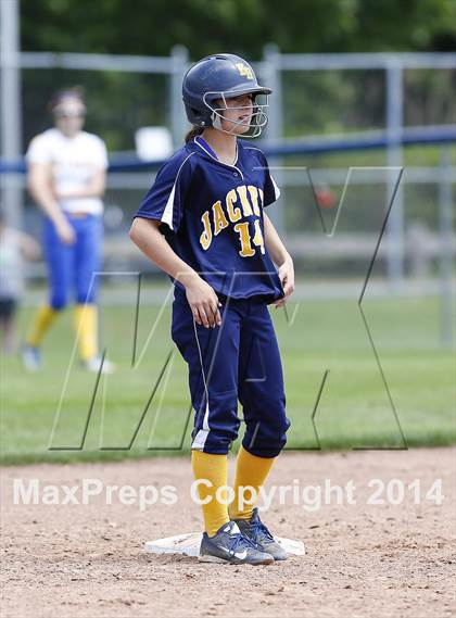 Thumbnail 3 in East Haven vs Seymour (CIAC Class M Final) photogallery.