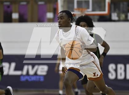 Thumbnail 2 in Lincoln vs. Lanier (Torrey Pines Holiday Classic) photogallery.