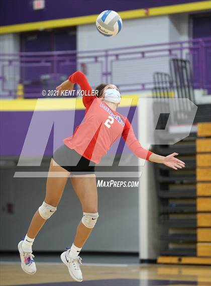 Thumbnail 3 in Cousino @ Avondale photogallery.