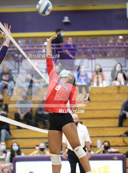 Thumbnail 1 in Cousino @ Avondale photogallery.