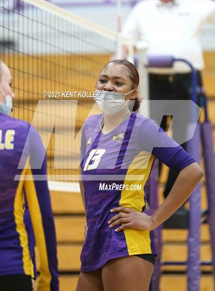 Thumbnail 2 in Cousino @ Avondale photogallery.