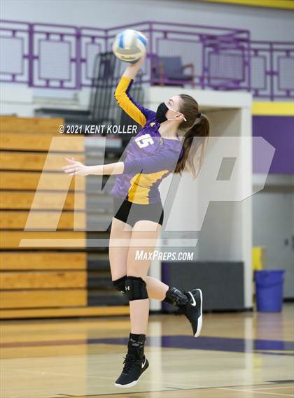 Thumbnail 2 in Cousino @ Avondale photogallery.