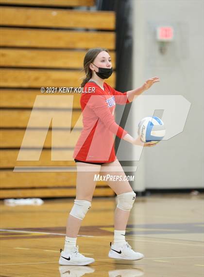 Thumbnail 3 in Cousino @ Avondale photogallery.