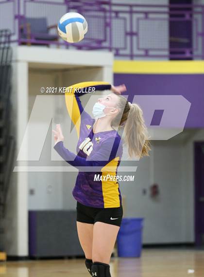Thumbnail 1 in Cousino @ Avondale photogallery.
