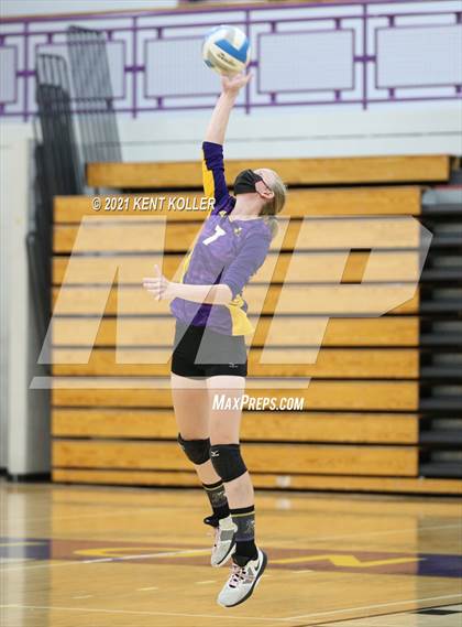 Thumbnail 1 in Cousino @ Avondale photogallery.