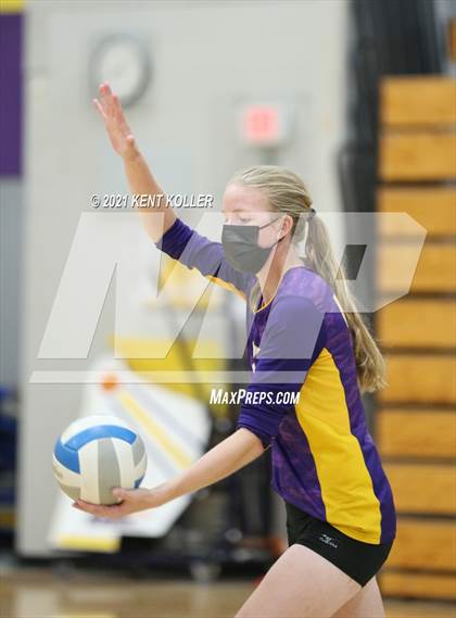 Thumbnail 1 in Cousino @ Avondale photogallery.