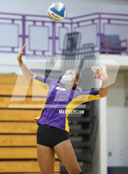 Thumbnail 2 in Cousino @ Avondale photogallery.