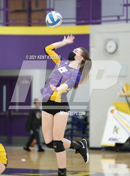 Thumbnail 2 in Cousino @ Avondale photogallery.