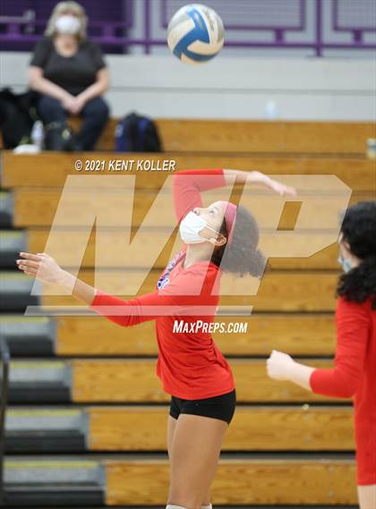 Thumbnail 1 in Cousino @ Avondale photogallery.
