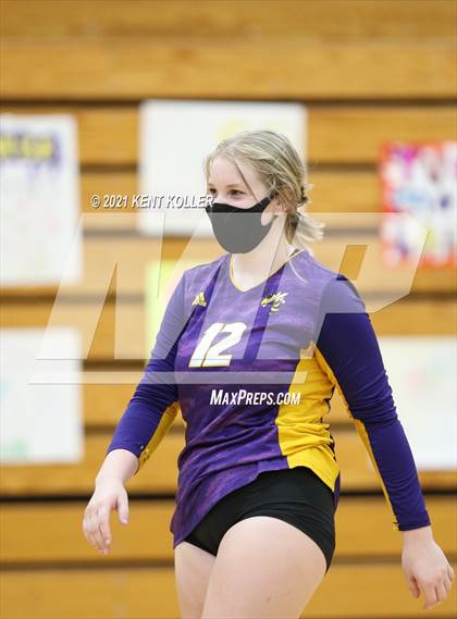 Thumbnail 1 in Cousino @ Avondale photogallery.
