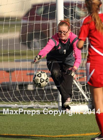 Thumbnail 2 in Central vs Ottawa (KSHSAA 4A Regional) photogallery.