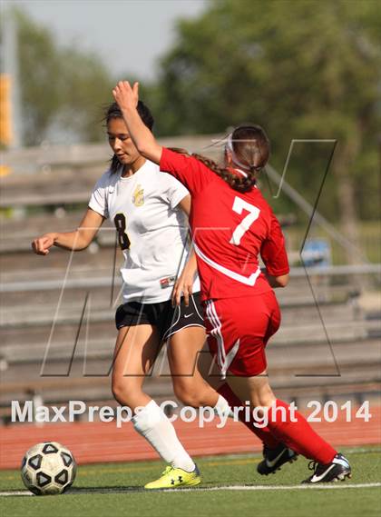 Thumbnail 1 in Central vs Ottawa (KSHSAA 4A Regional) photogallery.