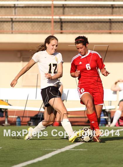 Thumbnail 3 in Central vs Ottawa (KSHSAA 4A Regional) photogallery.