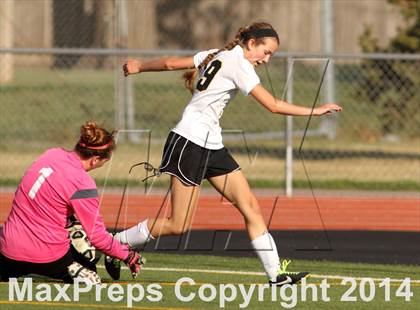 Thumbnail 3 in Central vs Ottawa (KSHSAA 4A Regional) photogallery.