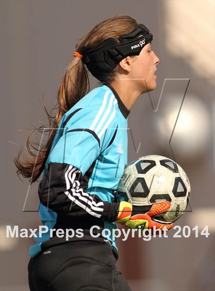 Thumbnail 2 in Central vs Ottawa (KSHSAA 4A Regional) photogallery.