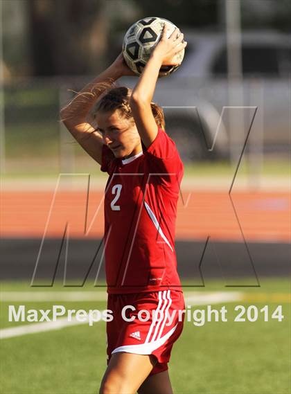 Thumbnail 2 in Central vs Ottawa (KSHSAA 4A Regional) photogallery.