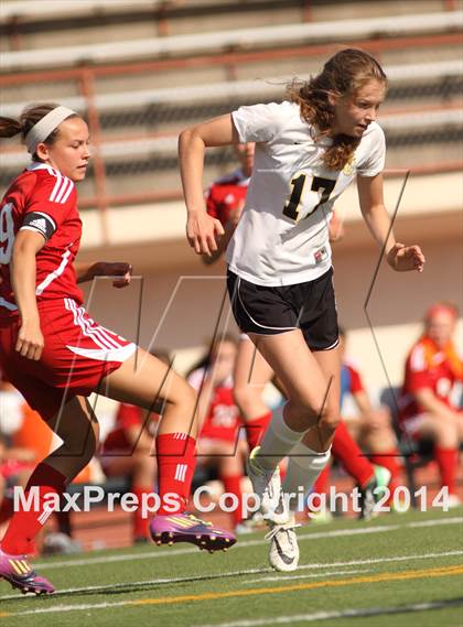 Thumbnail 3 in Central vs Ottawa (KSHSAA 4A Regional) photogallery.