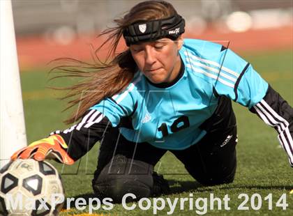 Thumbnail 2 in Central vs Ottawa (KSHSAA 4A Regional) photogallery.