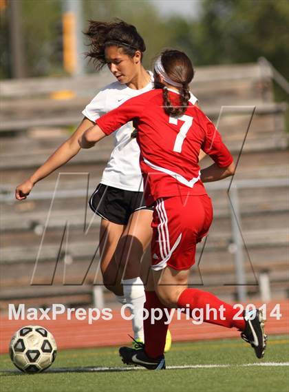 Thumbnail 2 in Central vs Ottawa (KSHSAA 4A Regional) photogallery.