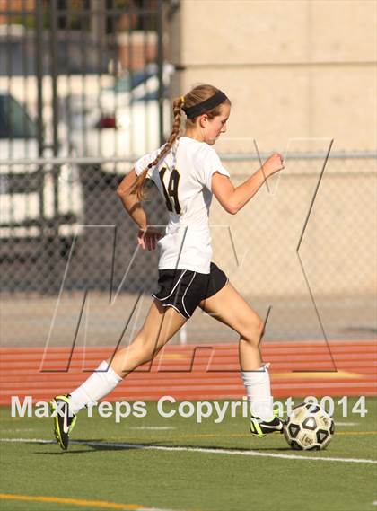 Thumbnail 2 in Central vs Ottawa (KSHSAA 4A Regional) photogallery.