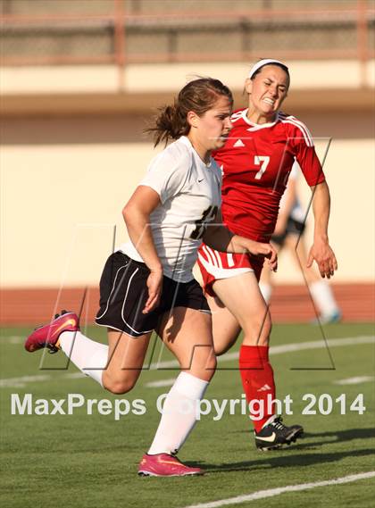 Thumbnail 2 in Central vs Ottawa (KSHSAA 4A Regional) photogallery.