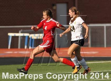 Thumbnail 2 in Central vs Ottawa (KSHSAA 4A Regional) photogallery.