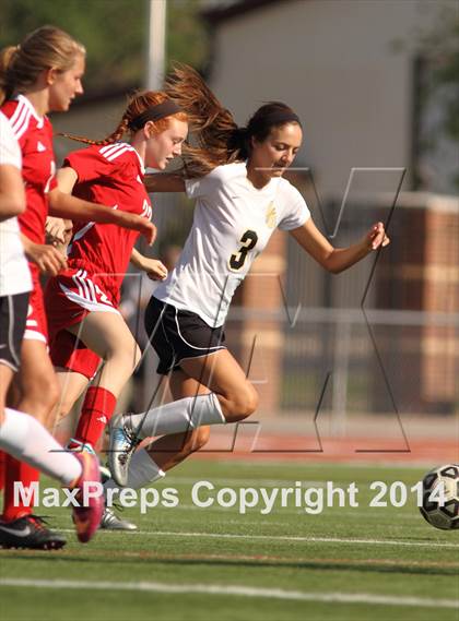 Thumbnail 3 in Central vs Ottawa (KSHSAA 4A Regional) photogallery.