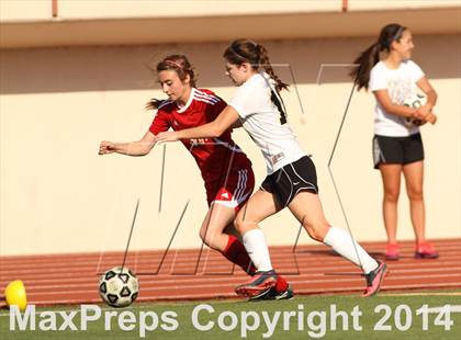 Thumbnail 3 in Central vs Ottawa (KSHSAA 4A Regional) photogallery.