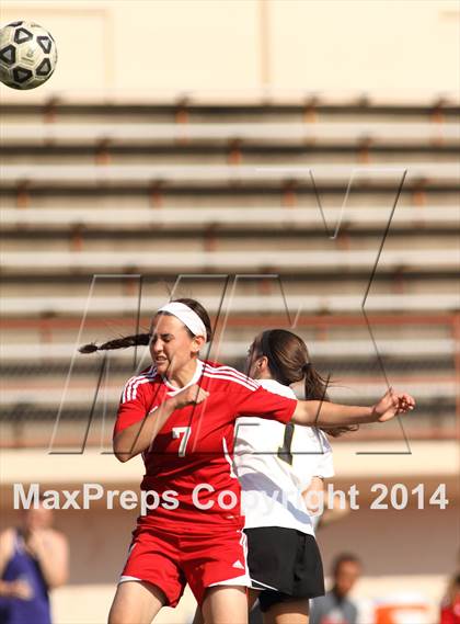 Thumbnail 1 in Central vs Ottawa (KSHSAA 4A Regional) photogallery.