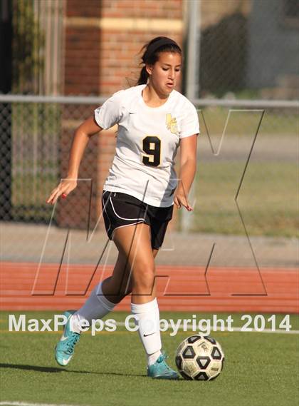Thumbnail 1 in Central vs Ottawa (KSHSAA 4A Regional) photogallery.