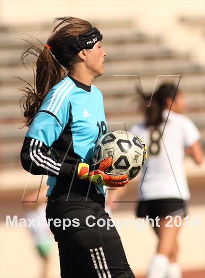 Thumbnail 3 in Central vs Ottawa (KSHSAA 4A Regional) photogallery.