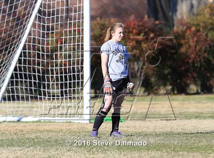 Thumbnail 1 in Benjamin Franklin vs. Live Oak (LHSAA D2 Regional Playoff) photogallery.