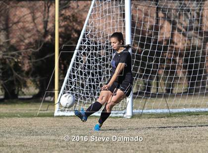 Thumbnail 1 in Benjamin Franklin vs. Live Oak (LHSAA D2 Regional Playoff) photogallery.