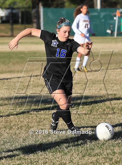 Thumbnail 1 in Benjamin Franklin vs. Live Oak (LHSAA D2 Regional Playoff) photogallery.