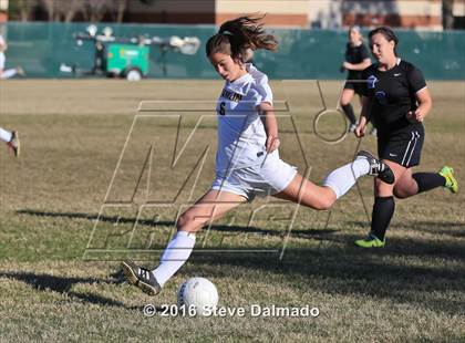 Thumbnail 2 in Benjamin Franklin vs. Live Oak (LHSAA D2 Regional Playoff) photogallery.
