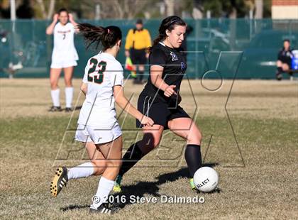 Thumbnail 2 in Benjamin Franklin vs. Live Oak (LHSAA D2 Regional Playoff) photogallery.