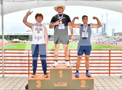 Thumbnail 2 in UIL 3A Track & Field Final (Awards) photogallery.
