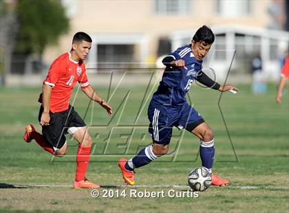 Thumbnail 3 in Saugus vs. Cleveland photogallery.
