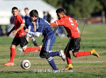 Thumbnail 3 in Saugus vs. Cleveland photogallery.