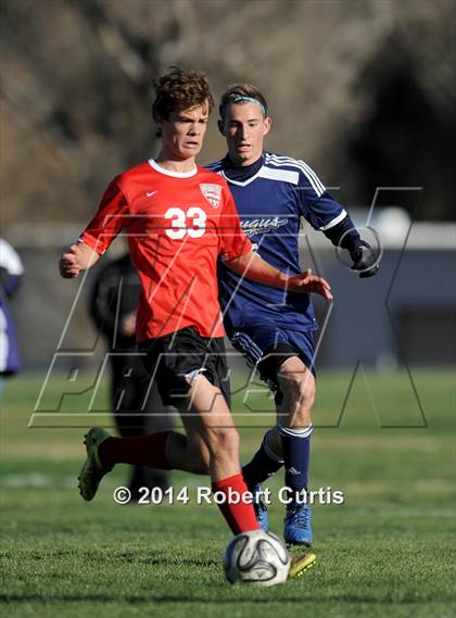 Thumbnail 3 in Saugus vs. Cleveland photogallery.