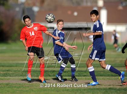 Thumbnail 1 in Saugus vs. Cleveland photogallery.