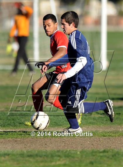 Thumbnail 1 in Saugus vs. Cleveland photogallery.