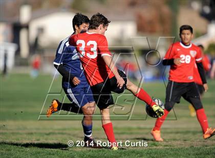 Thumbnail 2 in Saugus vs. Cleveland photogallery.