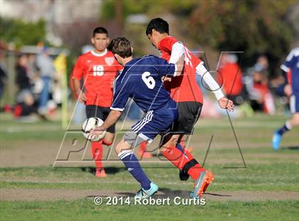Thumbnail 1 in Saugus vs. Cleveland photogallery.