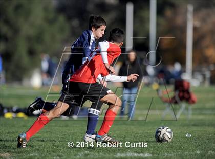 Thumbnail 3 in Saugus vs. Cleveland photogallery.