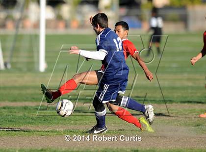 Thumbnail 3 in Saugus vs. Cleveland photogallery.